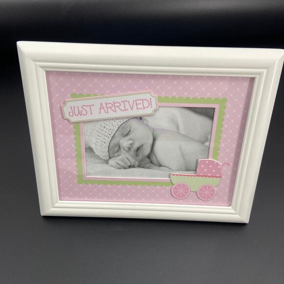 Lil Peach Wooden Photo Frame 4x6 - Baby Girl Keepsake - Picture 1 of 6